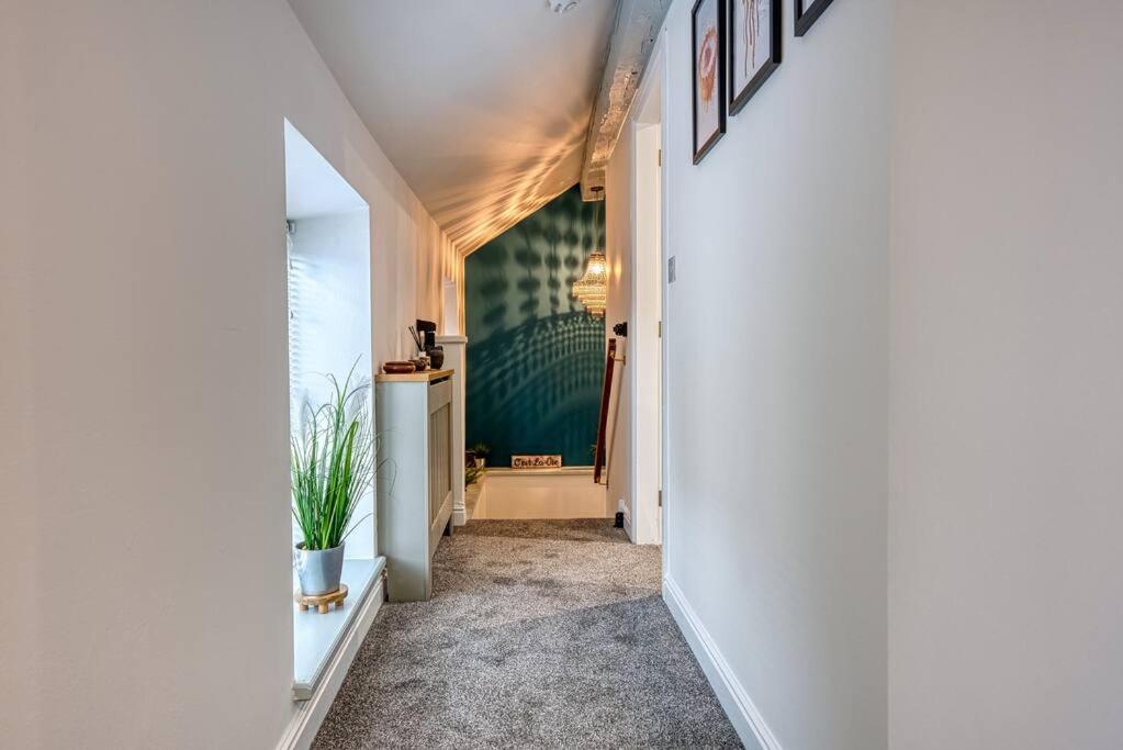 Delightful Two-Bedroom Cottage In The Heart Of בייקוול מראה חיצוני תמונה