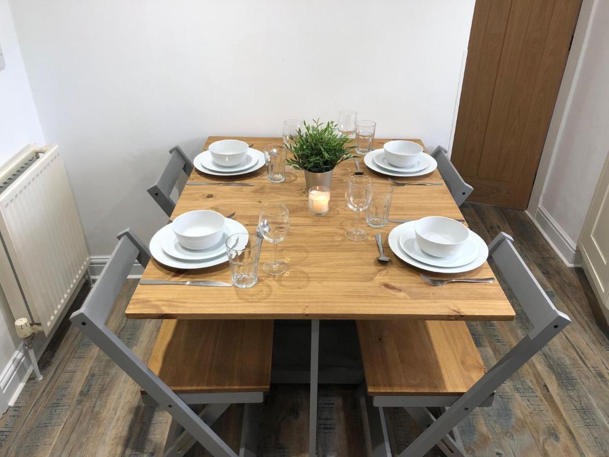 Delightful Two-Bedroom Cottage In The Heart Of בייקוול מראה חיצוני תמונה